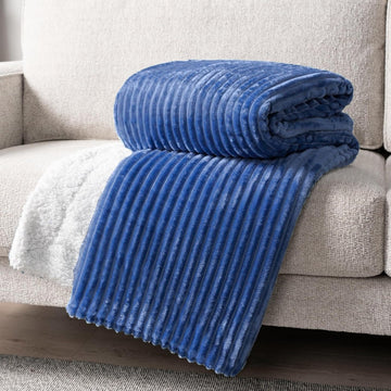 RoyalSoft microplush blanket with lamb - blue 150x200 cm