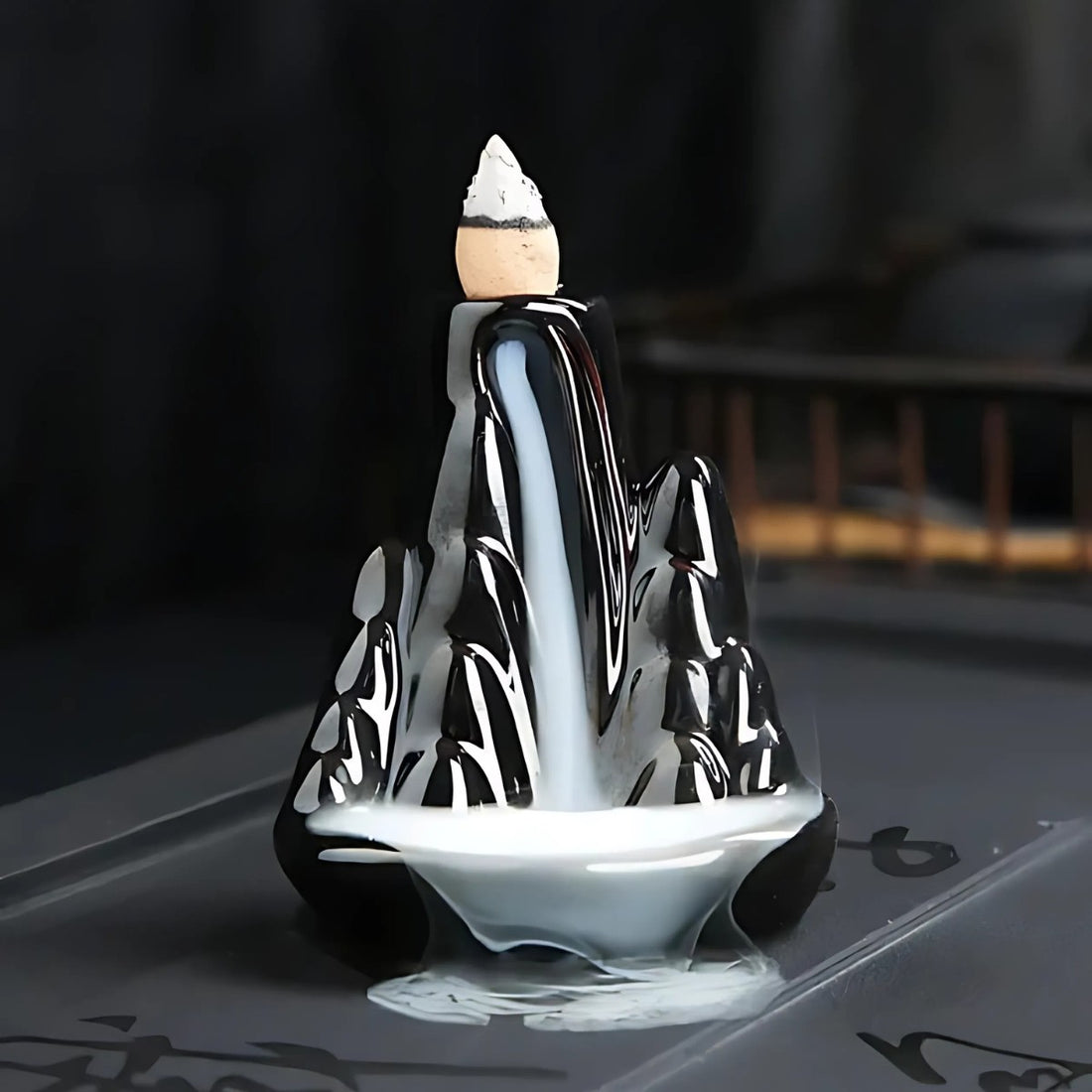 Incense cone stand - Flowing smoke - Skála 3